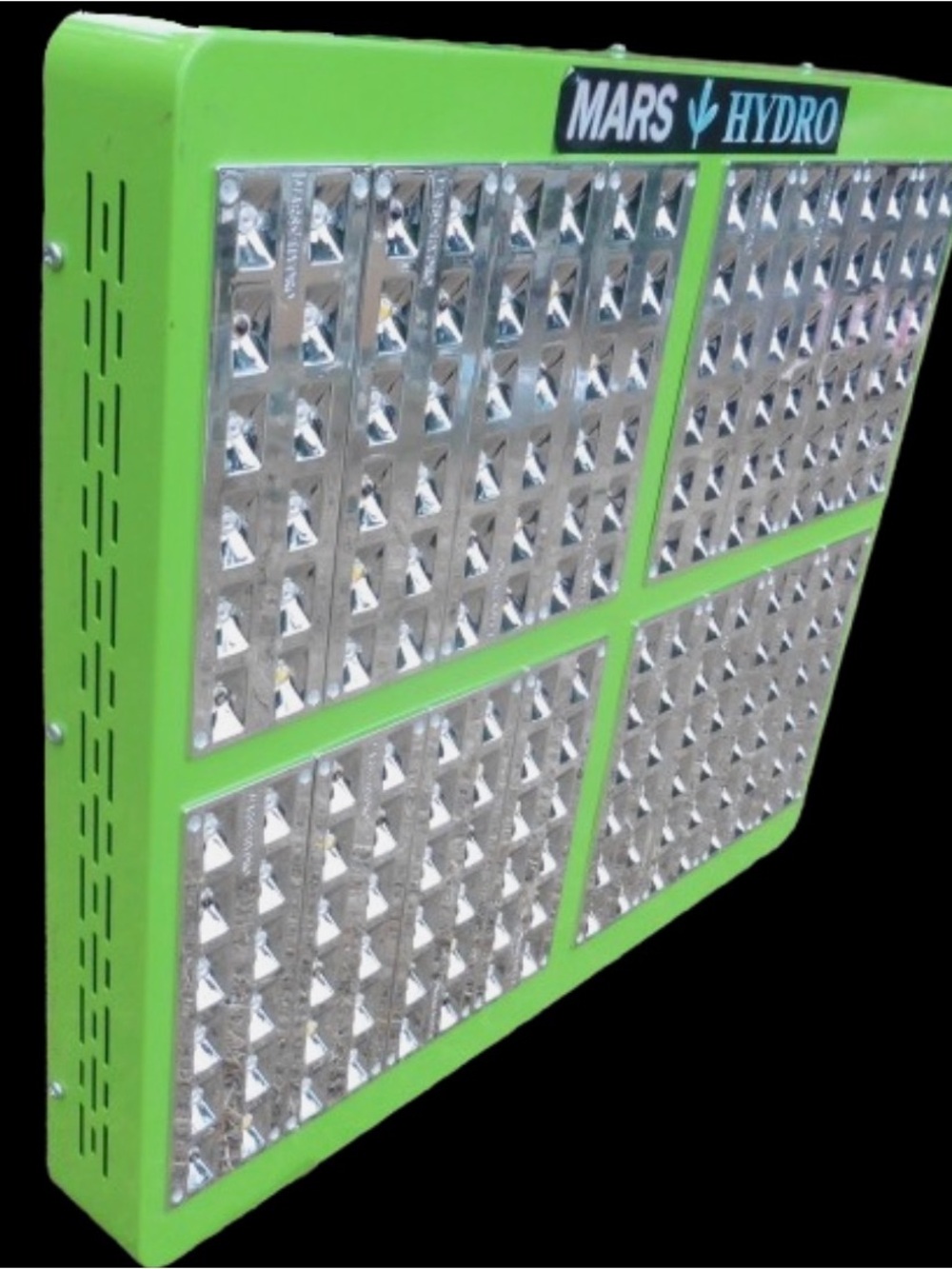 Mars Hydro LED Grow Light - Bright Green Panel and grow tint 5x5 lighthouse 2.0